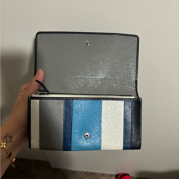 Authentic Balenciaga wallet - Picture 5 of 10